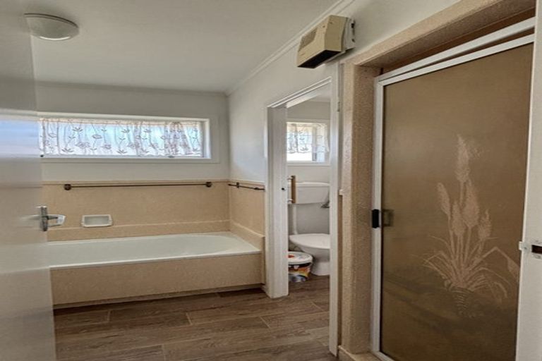 Photo of property in 2/35 Huia Road, Papatoetoe, Auckland, 2025