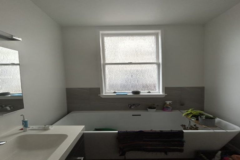 Photo of property in 9 Roy Street, Newtown, Wellington, 6021