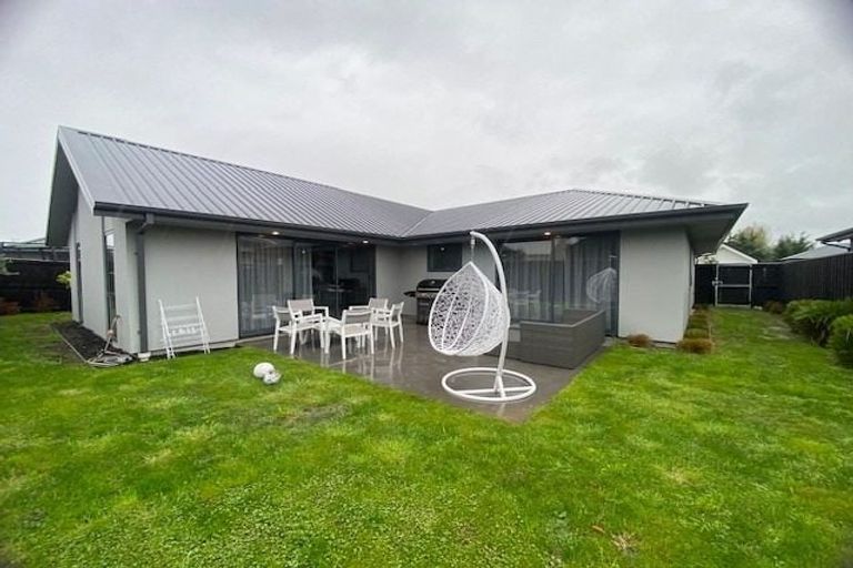 Photo of property in 5 Tussle Grove, Halswell, Christchurch, 8025