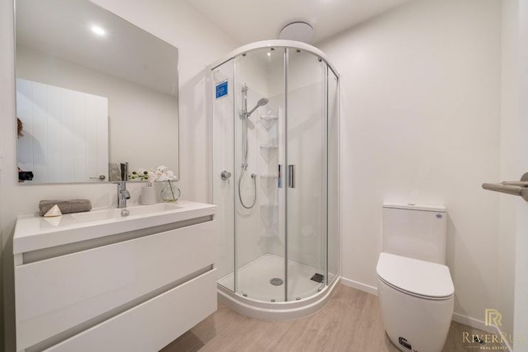 Photo of property in 14b Cairo Street, Upper Hutt Central, Upper Hutt, 5018