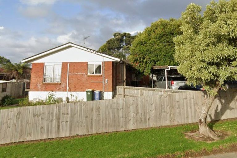 Photo of property in 2/13 Copley Street, New Lynn, Auckland, 0600