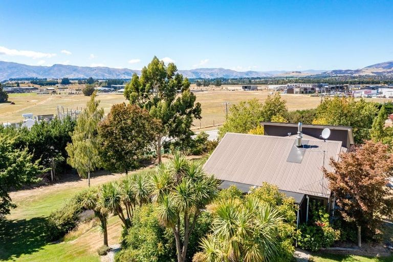 Photo of property in 38 Ballantyne Road, Wanaka, 9305