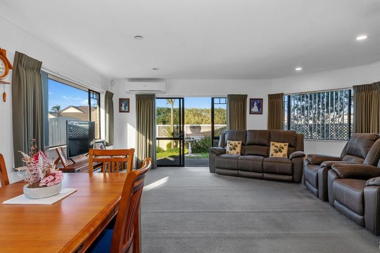 Photo of property in 333 Grenada Street, Papamoa Beach, Papamoa, 3118