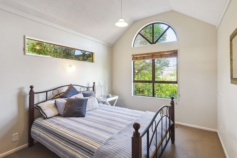 Photo of property in 22 Chilton Drive, Paraparaumu, 5032