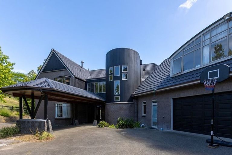 Photo of property in 15 Strathfield Lane, Whitford, Howick, 2571