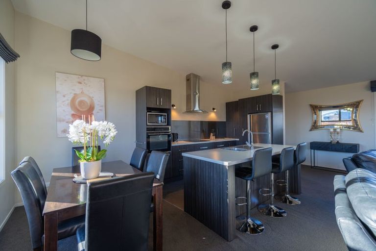 Photo of property in 21 Pop Andrew Drive, Te Anau, 9600