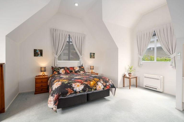 Photo of property in 4 Amesbury Drive, Churton Park, Wellington, 6037