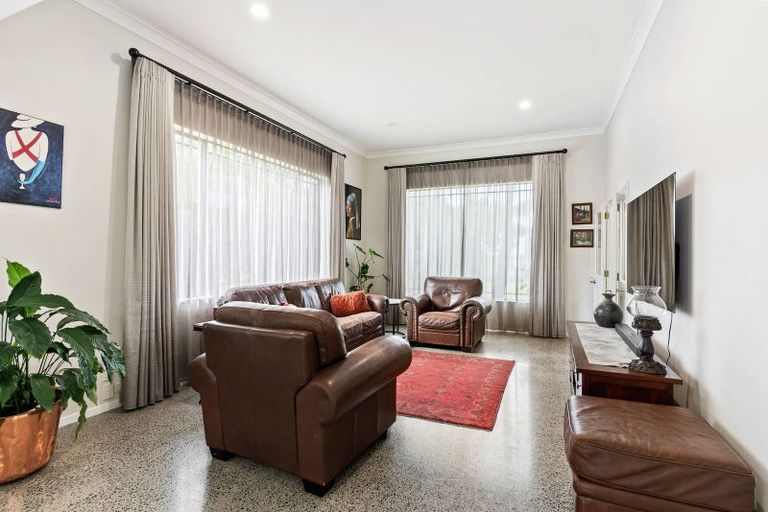 Photo of property in 27 Santa Ana Drive, Dannemora, Auckland, 2016