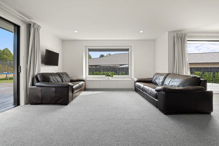 Photo of property in 9 Tate Crescent, Green Island, Dunedin, 9018