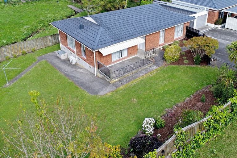 Photo of property in 2/14 Claridge Street, Glen Eden, Auckland, 0602