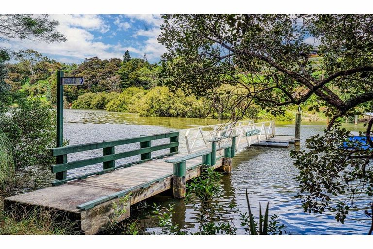 Photo of property in 8 Lensvelt Lane, Kerikeri, 0230