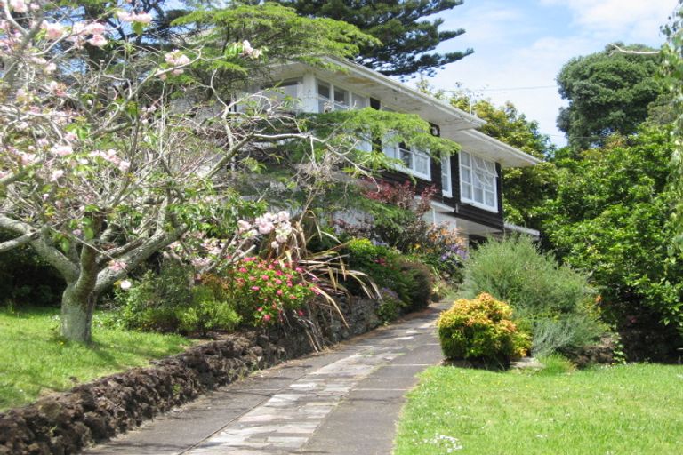 Photo of property in 71 Taylor Road, Mangere Bridge, Auckland, 2022