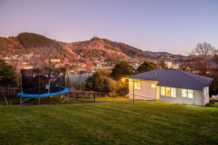 Photo of property in 207 Hampden Terrace, Nelson South, Nelson, 7010