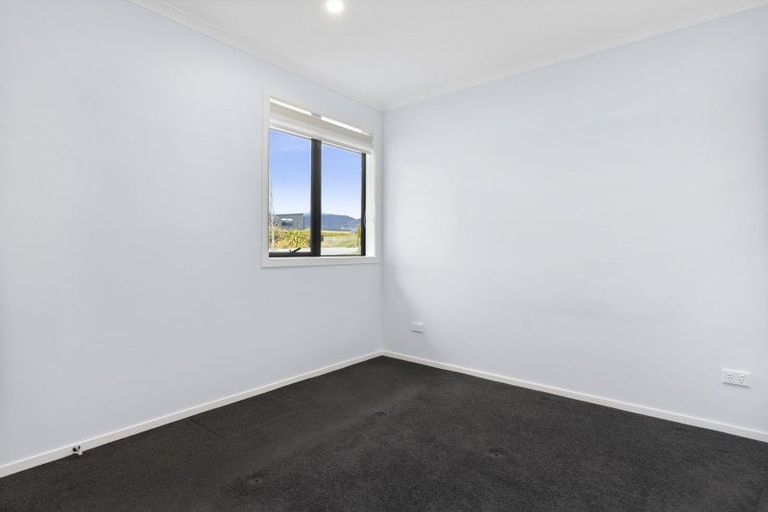 Photo of property in 6 Avalanche Place, Wanaka, 9305