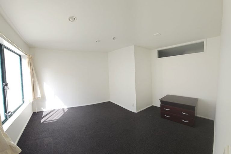 Photo of property in Courtenay Apartments, 413/120 Courtenay Place, Te Aro, Wellington, 6011