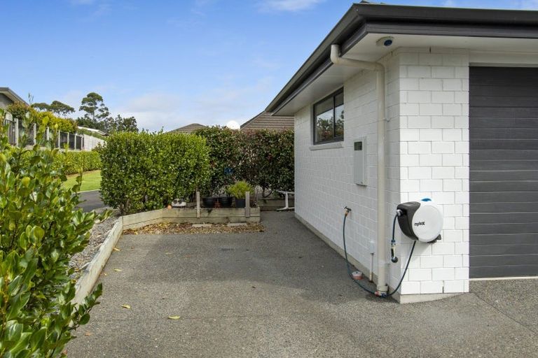 Photo of property in 5d Tui Glen, Omokoroa, 3114