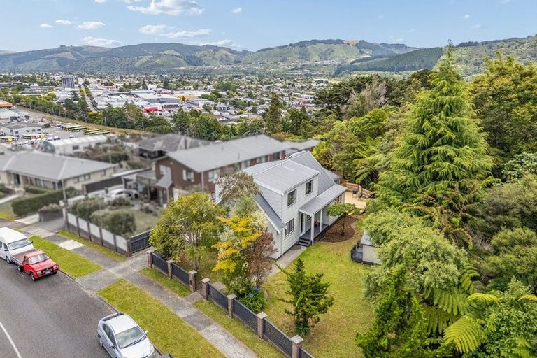 Photo of property in 13 King Charles Drive, Kingsley Heights, Upper Hutt, 5018