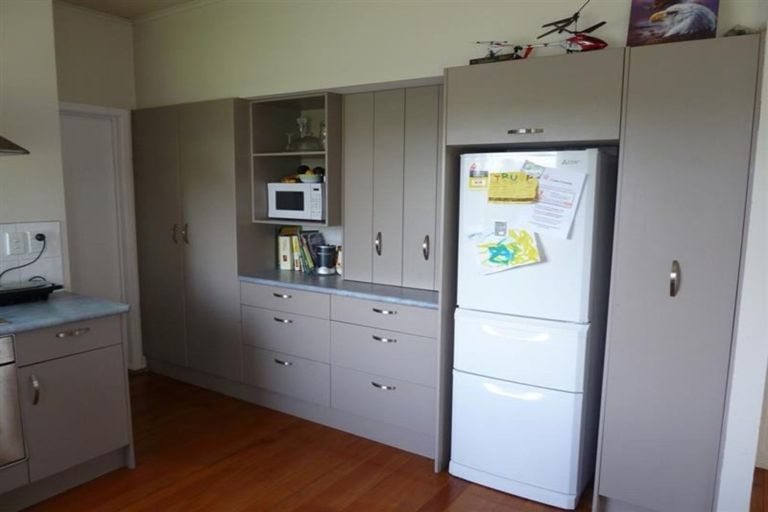 Photo of property in 47 Russell Road, Manurewa, Auckland, 2102