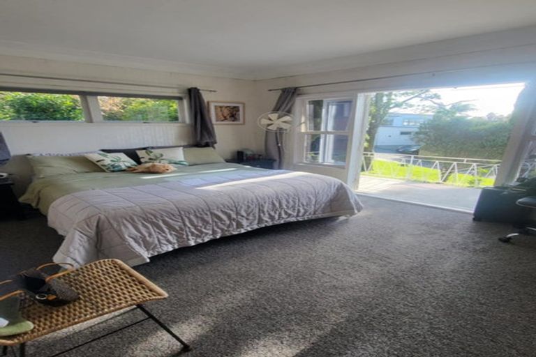 Photo of property in 35a Glenfern Road, Mellons Bay, Auckland, 2014