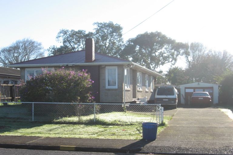 Photo of property in 110 Gloucester Road, Manurewa, Auckland, 2102