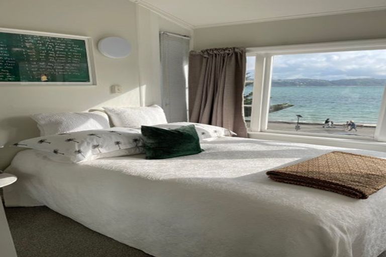 Photo of property in 186 Oriental Parade, Oriental Bay, Wellington, 6011