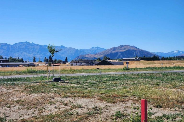 Photo of property in 27 Packer Road, Wanaka, 9382