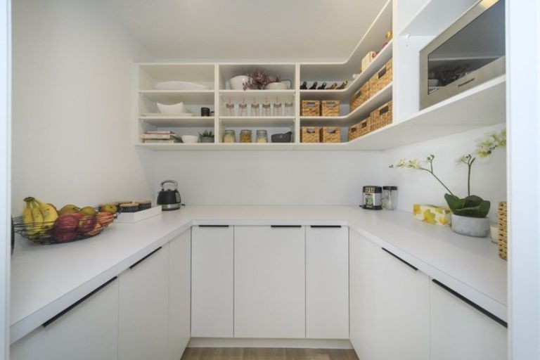 Photo of property in 21 Silicon Way, Fitzherbert, Palmerston North, 4410