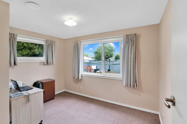 Photo of property in 31 Fern Drive, Halswell, Christchurch, 8025