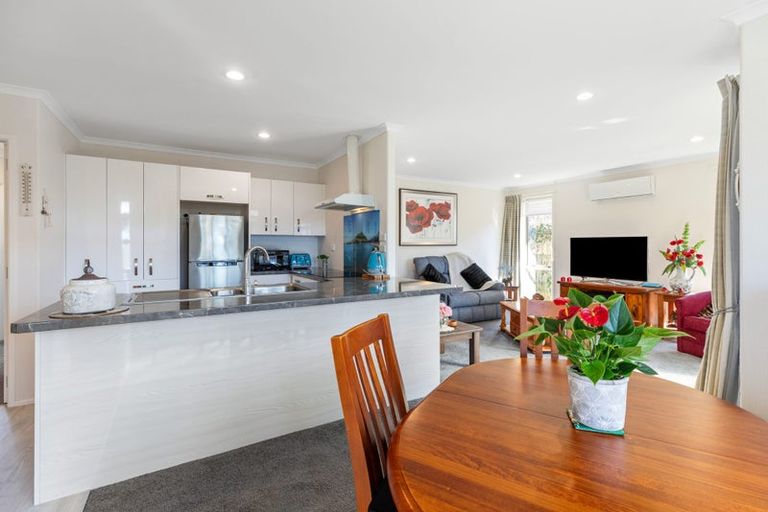 Photo of property in 20 Beachmere Place, Papamoa Beach, Papamoa, 3118