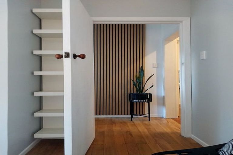 Photo of property in 55 Sylvan Valley Avenue, Titirangi, Auckland, 0604