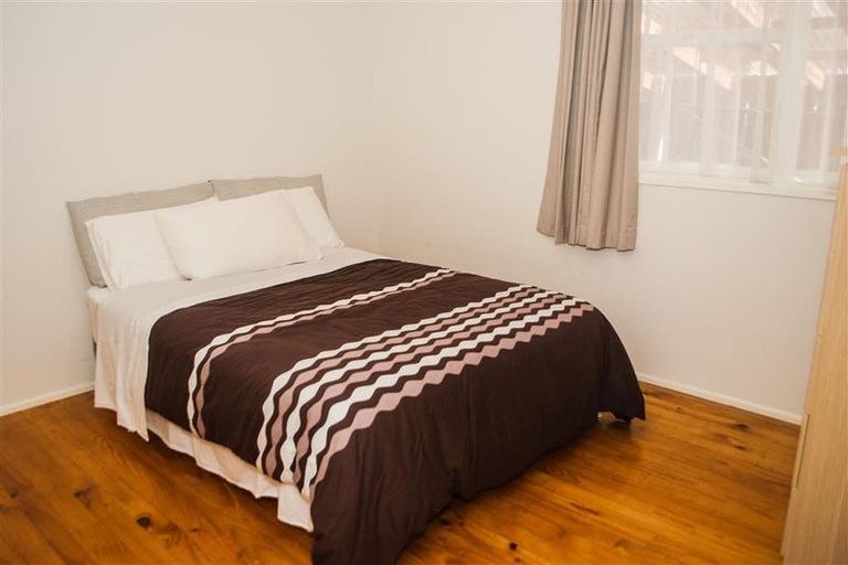 Photo of property in 23 Longburn Road, Henderson, Auckland, 0610