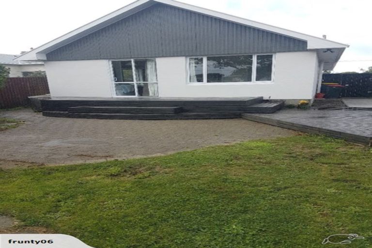 Photo of property in 54 Effingham Street, North New Brighton, Christchurch, 8083