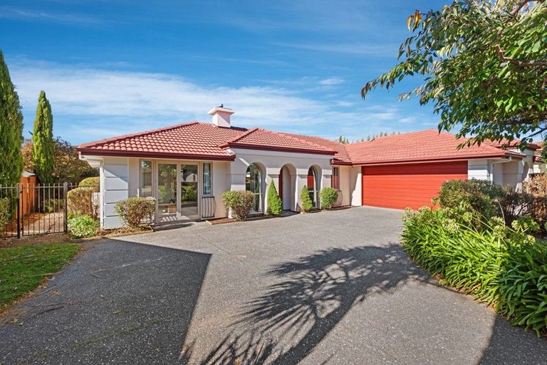 Photo of property in 11 Mica Place, Northwood, Christchurch, 8051