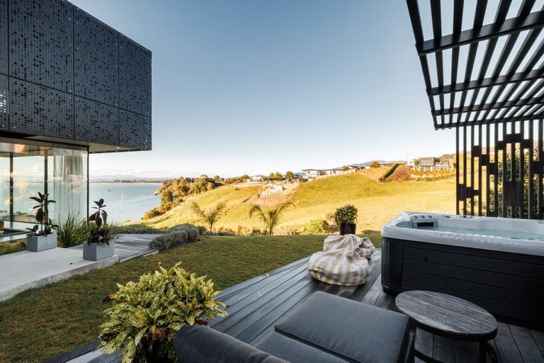 Photo of property in 4 Fairburn Place, Kaiteriteri, 7197