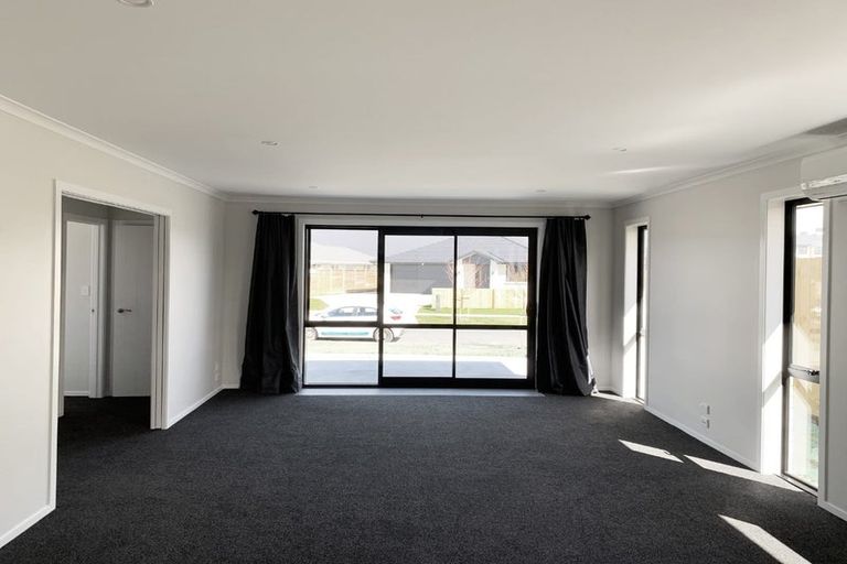 Photo of property in 11 Keerangi Place, Rototuna North, Hamilton, 3210