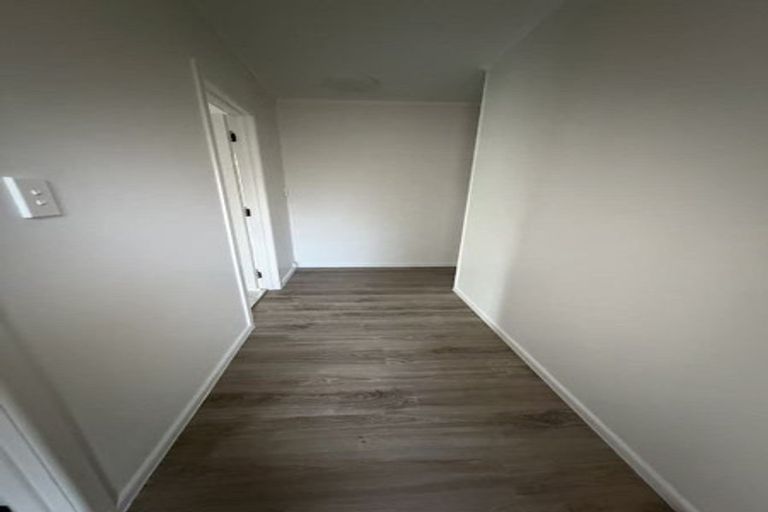 Photo of property in 26 Pinedale Place, Henderson, Auckland, 0610