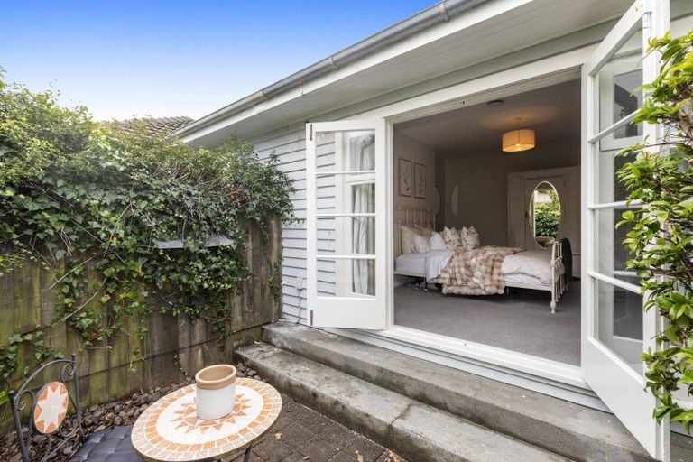 Photo of property in 1/49 Ashgrove Terrace, Somerfield, Christchurch, 8024