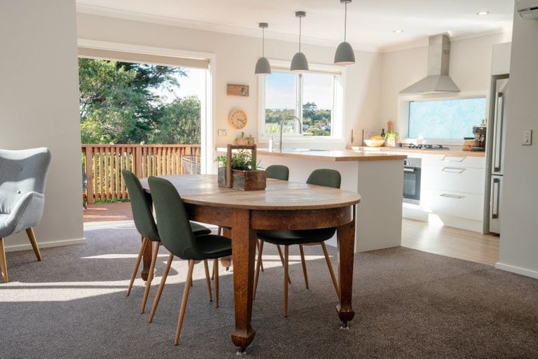 Photo of property in 147 Helston Road, Paparangi, Wellington, 6037