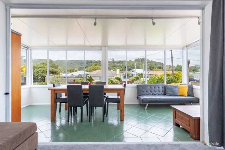 Photo of property in 3 Benge Crescent, Clouston Park, Upper Hutt, 5018