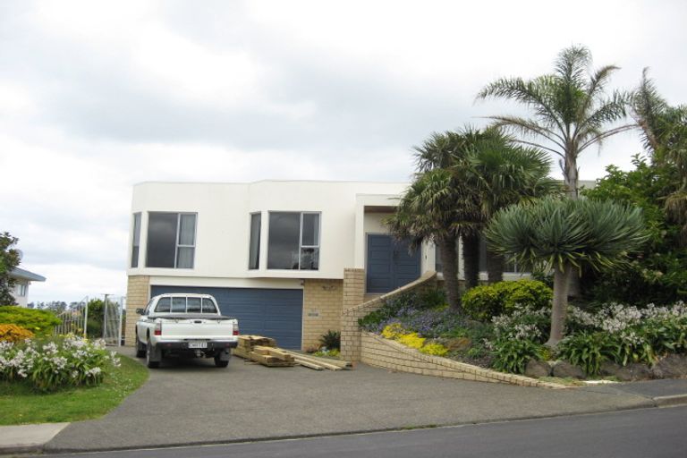 Photo of property in 11 Mariner Drive, Gulf Harbour, Whangaparaoa, 0930