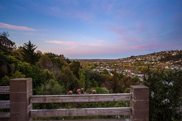 Photo of property in 21 Whareora Terrace, Cashmere, Christchurch, 8022