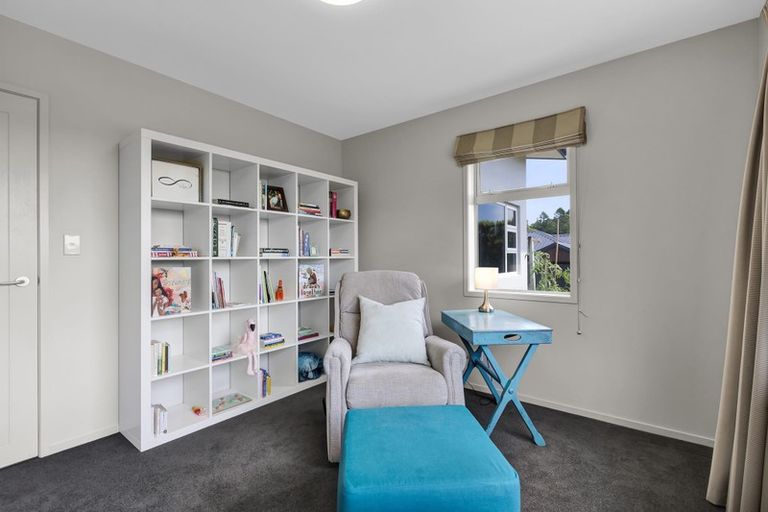 Photo of property in 32 Redwood Crescent, Hurdon, New Plymouth, 4310