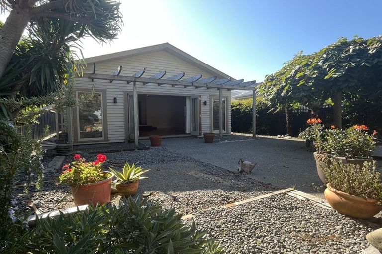 Photo of property in 185 Muritai Road, Eastbourne, Lower Hutt, 5013