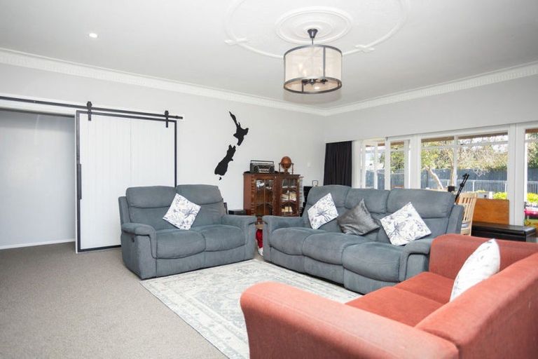 Photo of property in 16 Ruahine Street, Dannevirke, 4930
