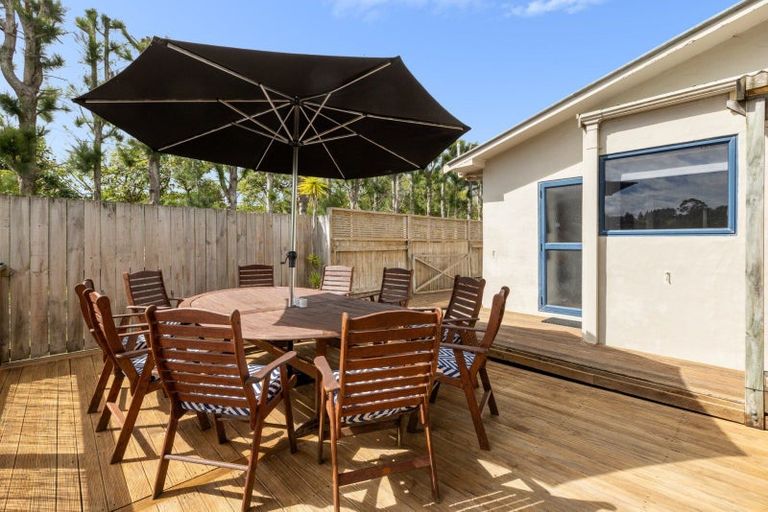 Photo of property in 415 Welcome Bay Road, Welcome Bay, Tauranga, 3175