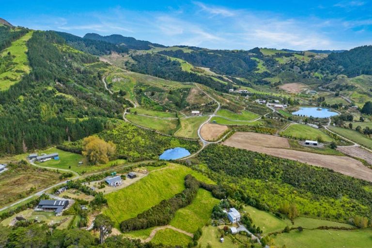 Photo of property in 1197 Pakiri Road, Tomarata, Wellsford, 0972