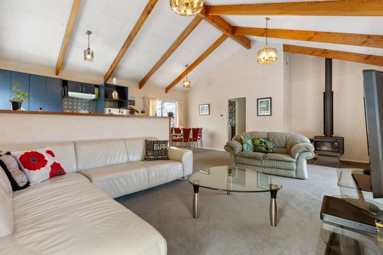 Photo of property in 122 Glenpark Avenue, Frankleigh Park, New Plymouth, 4310