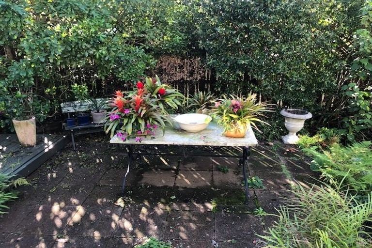 Photo of property in 10/177 Onewa Road, Birkenhead, Auckland, 0626