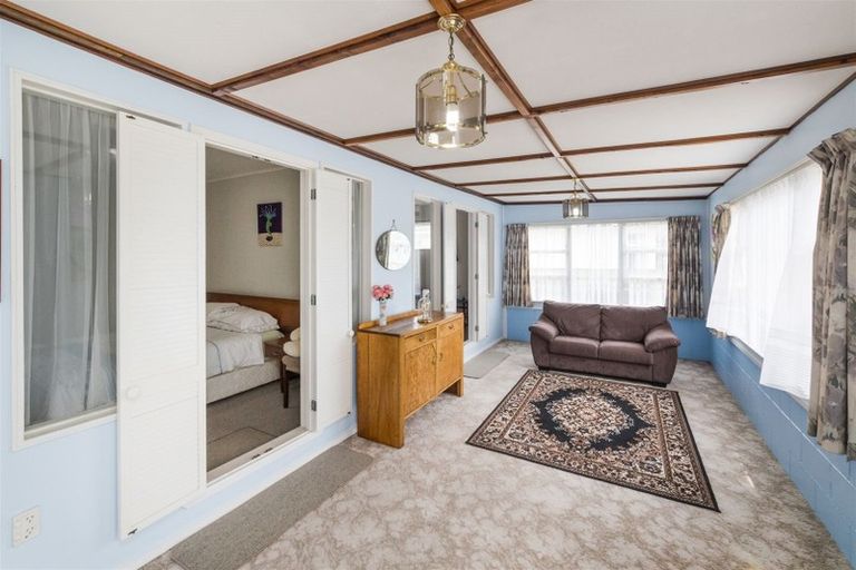 Photo of property in 37 Queen Street, Feilding, 4702