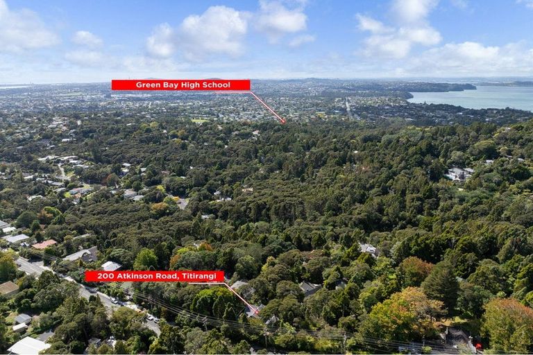Photo of property in 200 Atkinson Road, Titirangi, Auckland, 0604